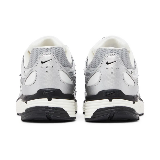 NIKE P-6000 METALLIC SILVER